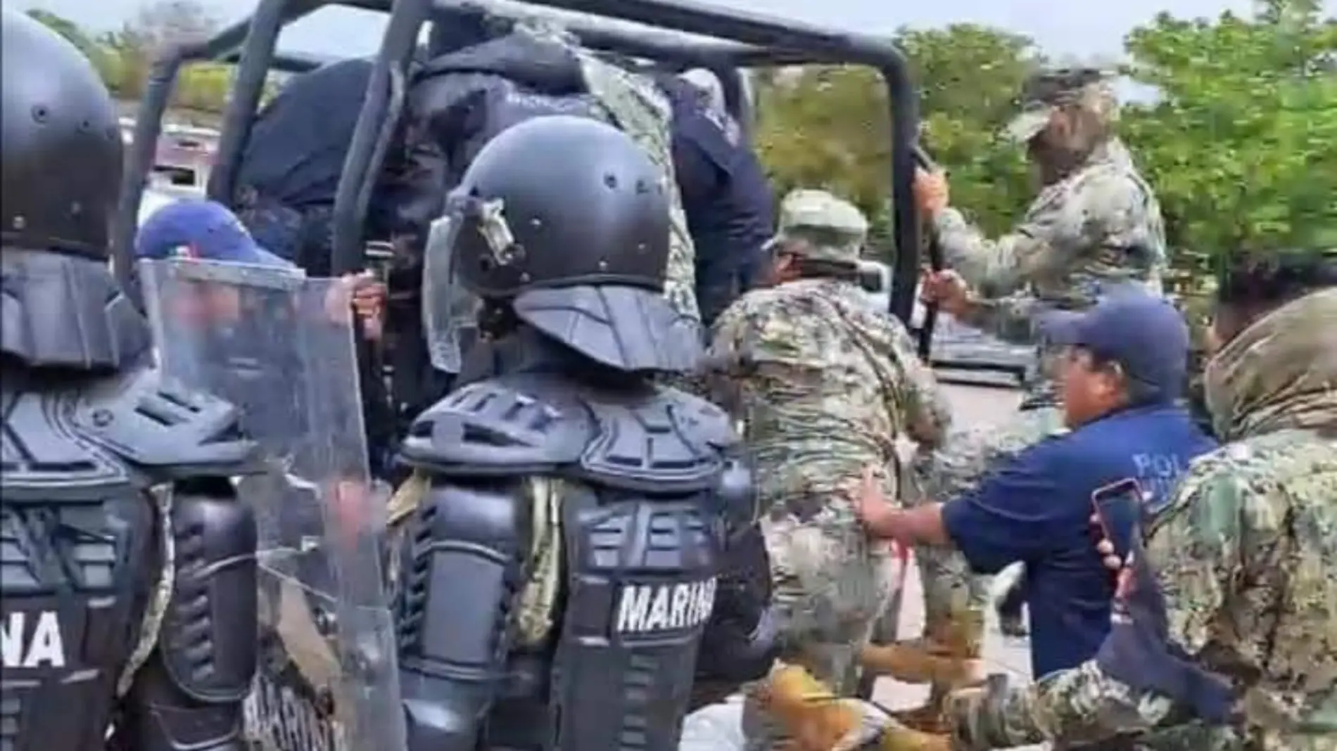 Bloqueo en Tren Interoceánico en Oaxaca